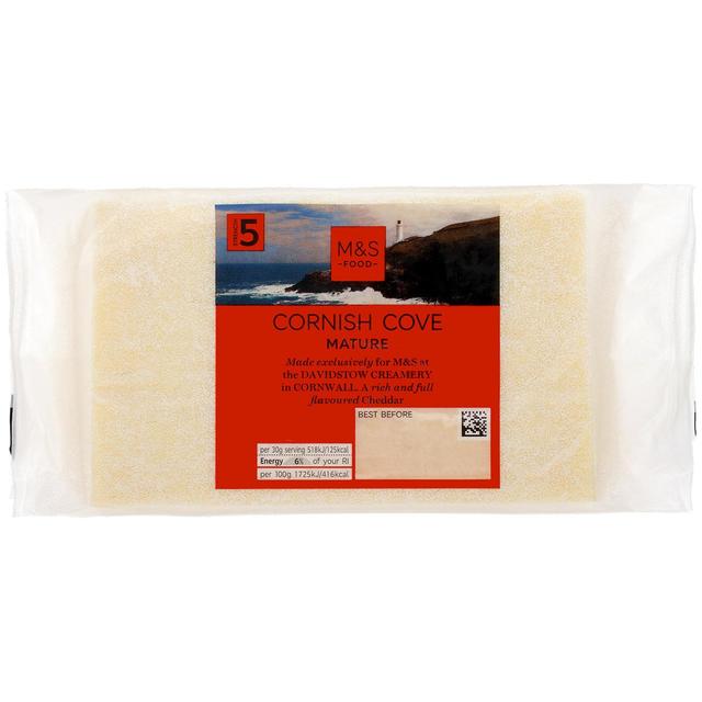 M&S Cornish Cove Mature Cheddar Cheese