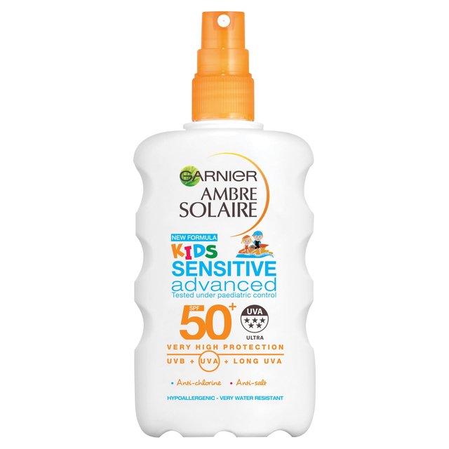 Garnier Ambre Solaire Kids Sensitive Anti-Sand Sun Cream Spray SPF50+
