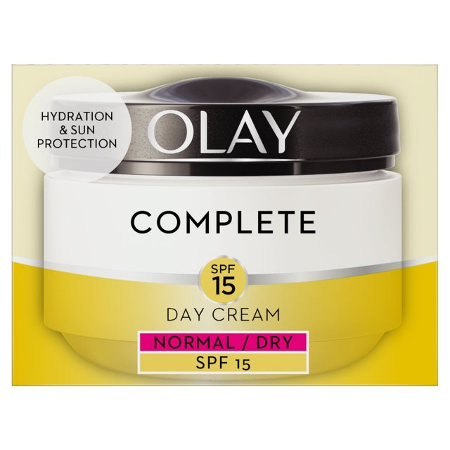 Olay Essentials Complete Care Moisturiser Daily UV Cream SPF 15