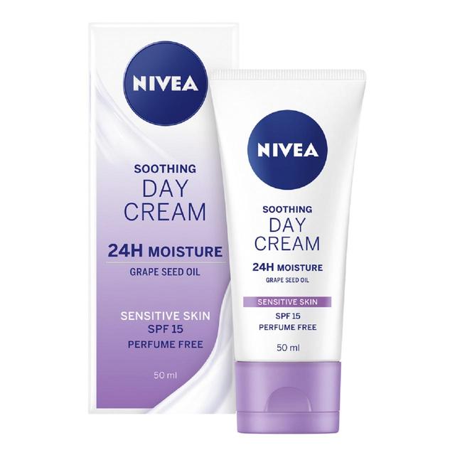 NIVEA Face Day Cream with Liquorice Extract for Sensitive Skin SPF15